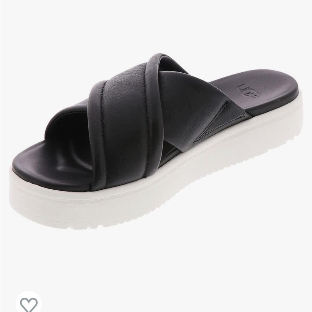 UGG Women’s Zayne Crossband Sandal